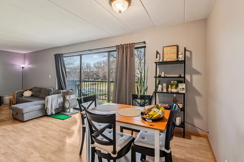 200 East Fountainview Lane Lombard IL 60148