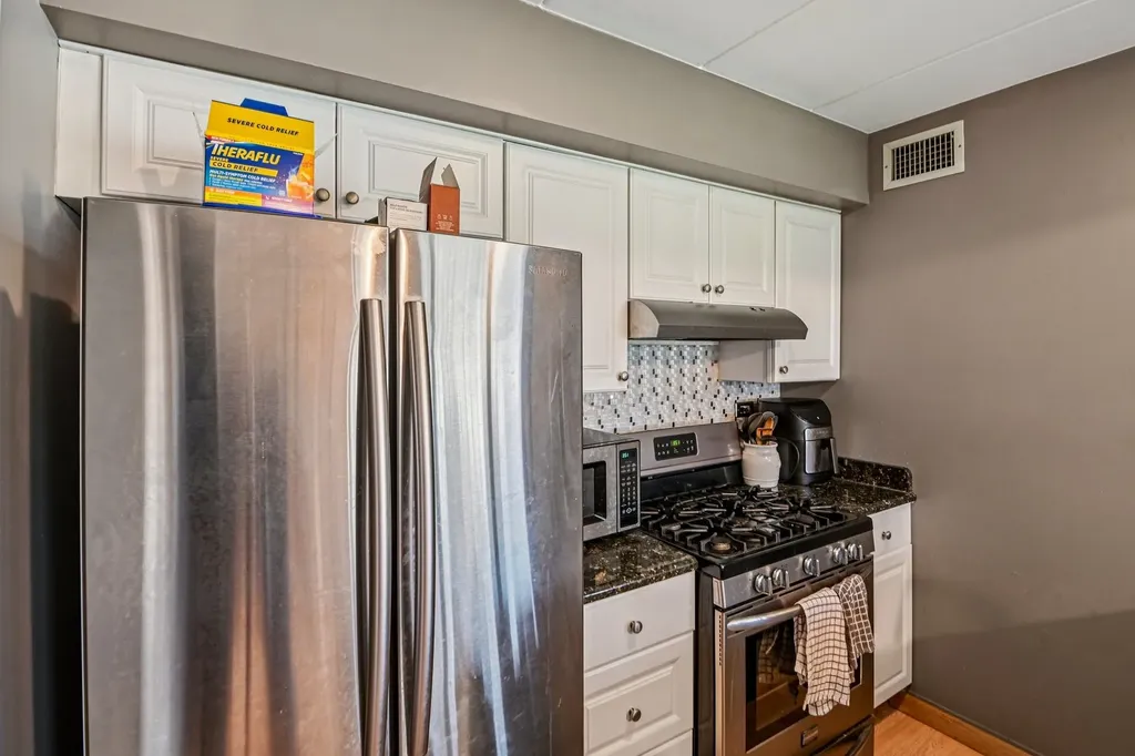 200 East Fountainview Lane Lombard IL 60148