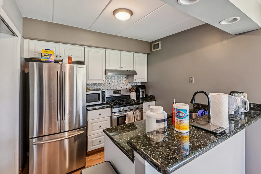 200 East Fountainview Lane Lombard IL 60148