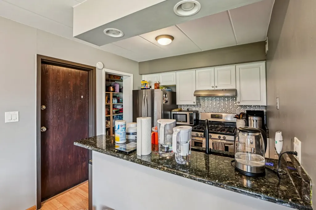 200 East Fountainview Lane Lombard IL 60148
