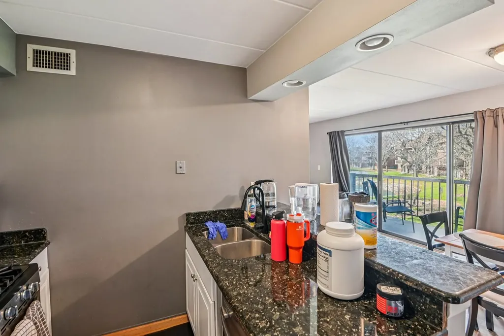 200 East Fountainview Lane Lombard IL 60148