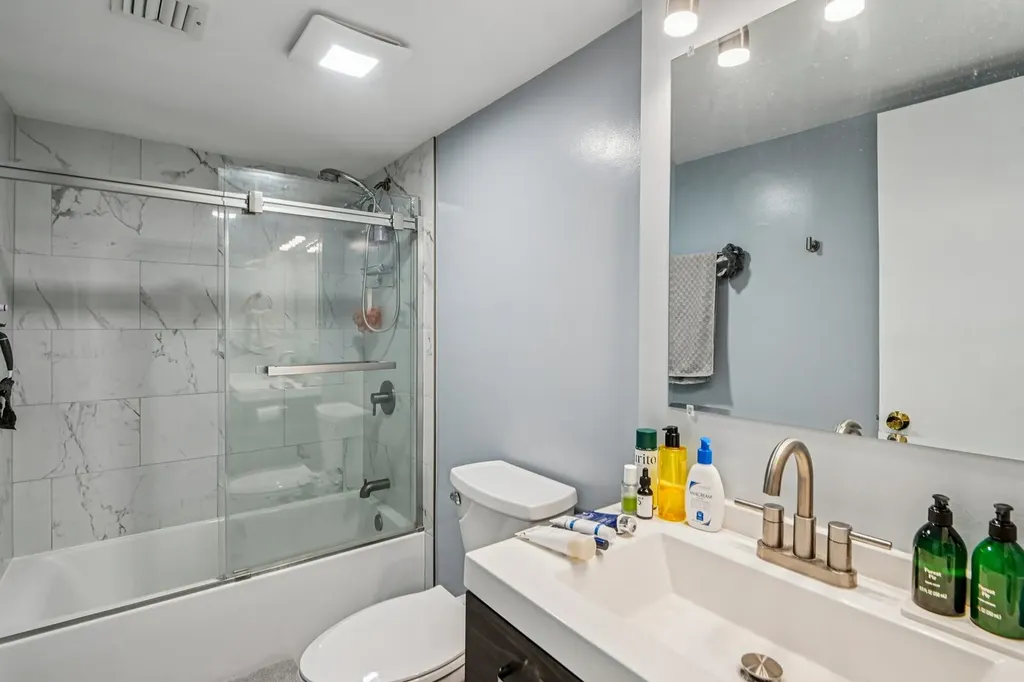 200 East Fountainview Lane Lombard IL 60148