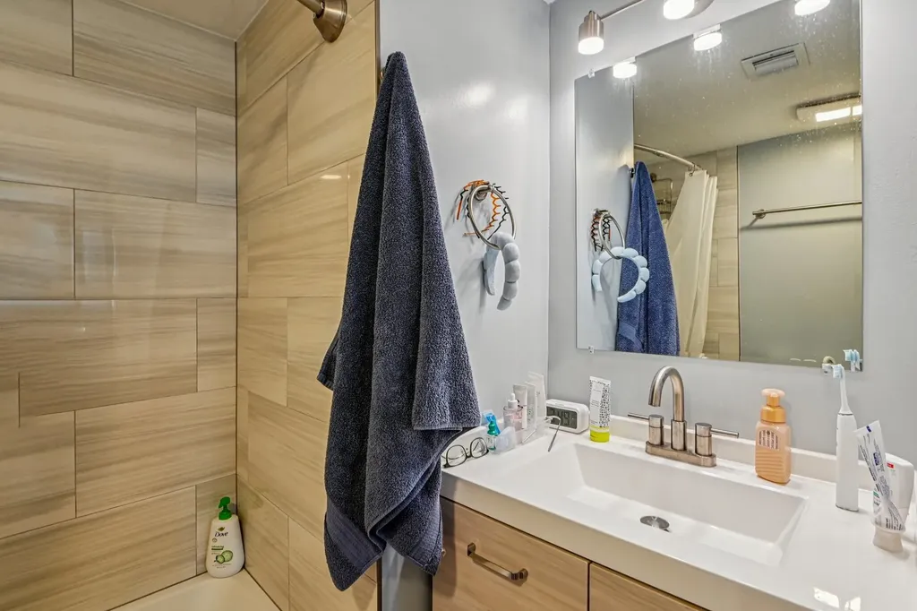 200 East Fountainview Lane Lombard IL 60148