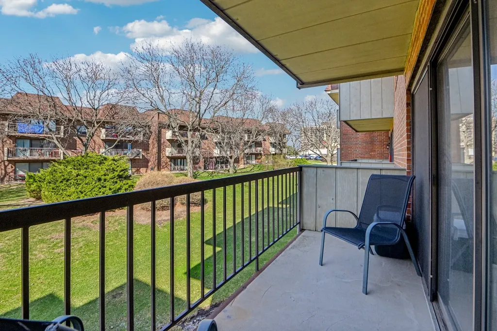 200 East Fountainview Lane Lombard IL 60148