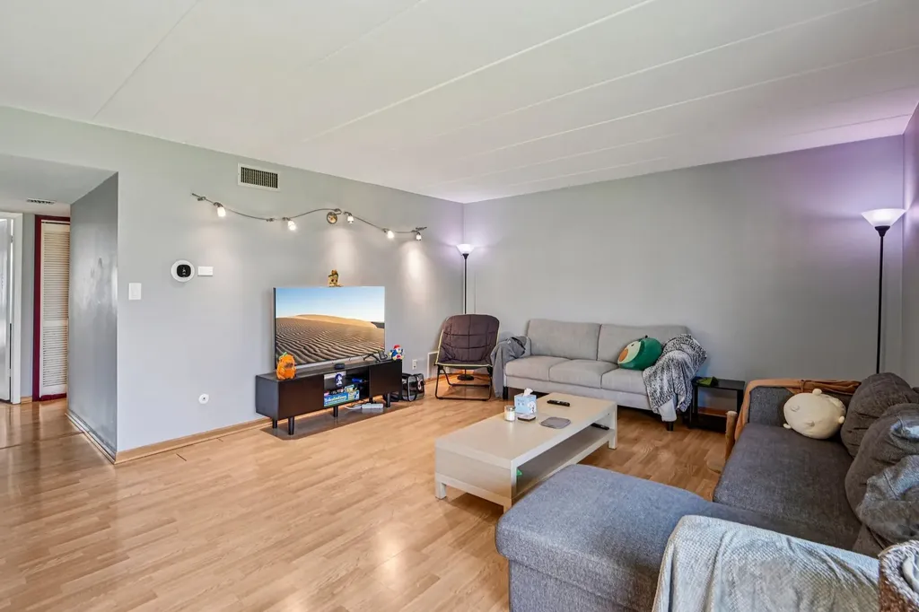 200 East Fountainview Lane Lombard IL 60148