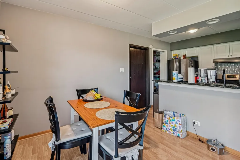 200 East Fountainview Lane Lombard IL 60148