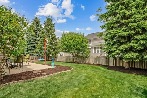 1832 Stirling Lane Montgomery IL 60538