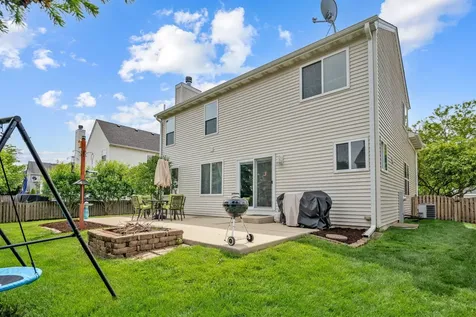 1832 Stirling Lane Montgomery IL 60538