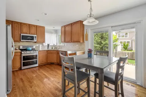 1832 Stirling Lane Montgomery IL 60538