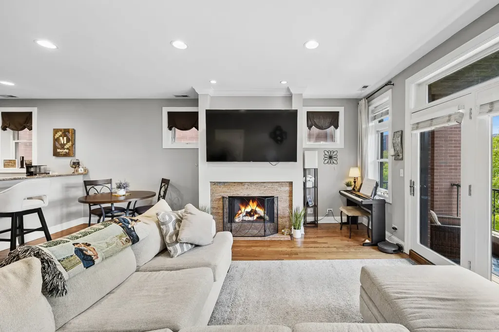 1122 West Hubbard Street Chicago IL 60642