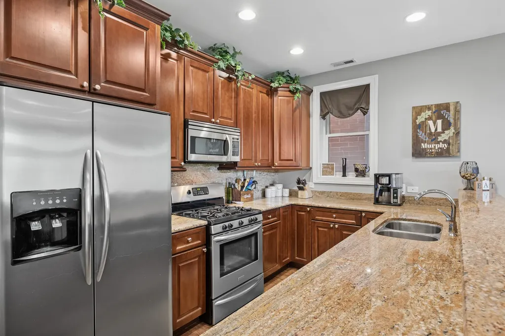 1122 West Hubbard Street Chicago IL 60642