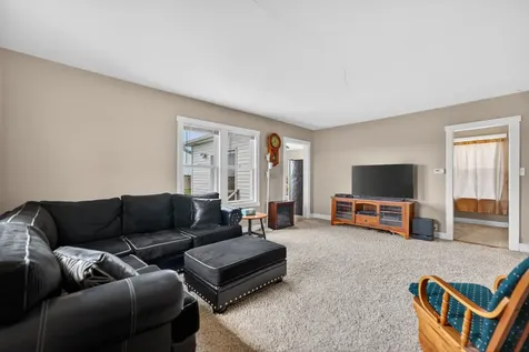 21137 Fenstermaker Road Sycamore IL 60178