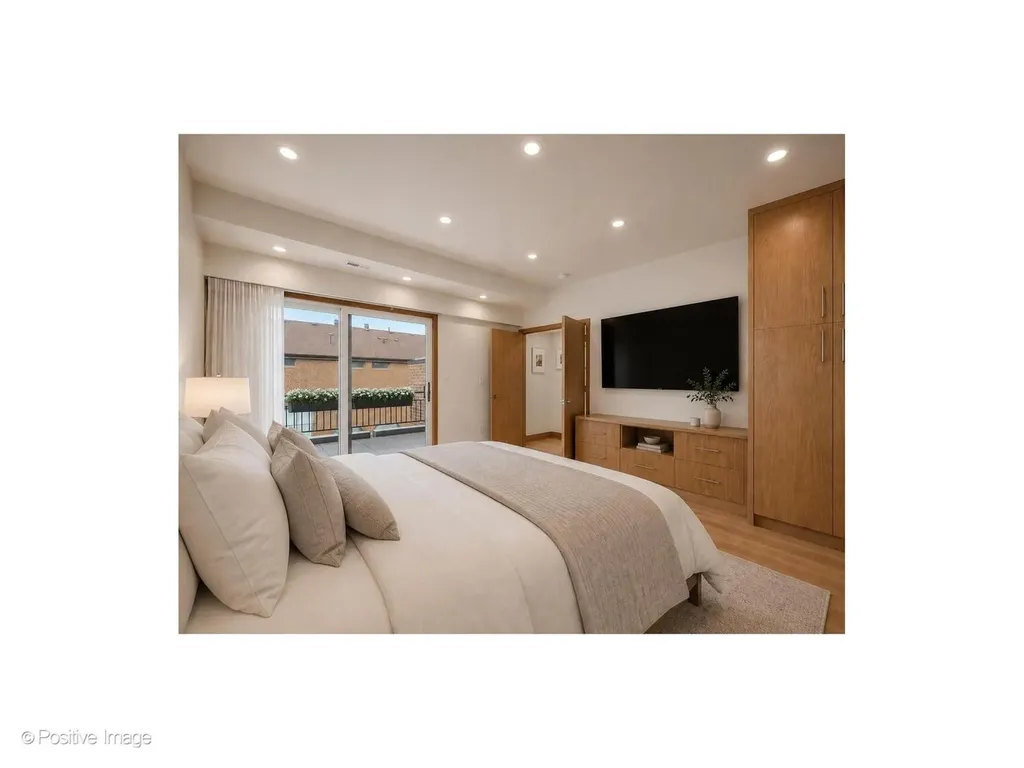 1307 North Sutton Place Chicago IL 60610