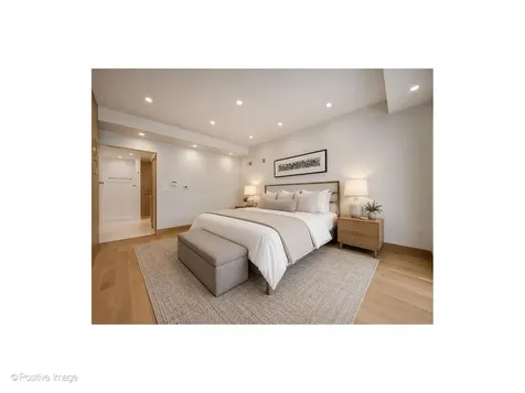 1307 North Sutton Place Chicago IL 60610