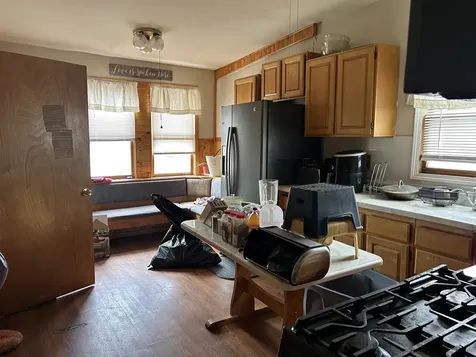 9147 South Dante Avenue Chicago IL 60619