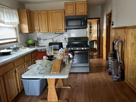 9147 South Dante Avenue Chicago IL 60619