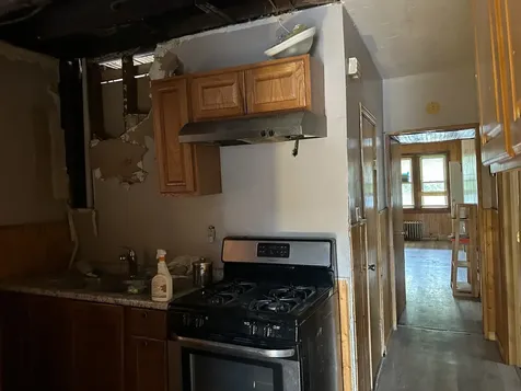 9147 South Dante Avenue Chicago IL 60619