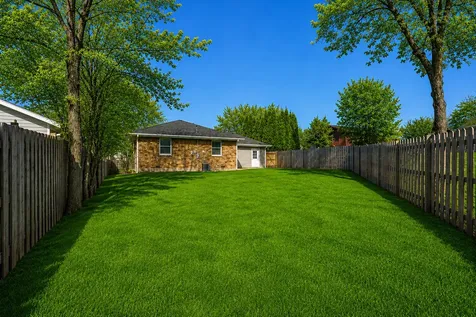 1913 Milton Avenue Northbrook IL 60062