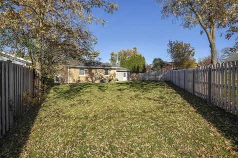 1913 Milton Avenue Northbrook IL 60062