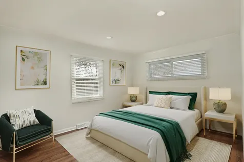 1913 Milton Avenue Northbrook IL 60062