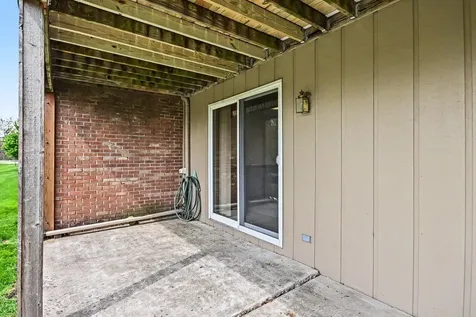 53 Village Woods Drive Crete IL 60417
