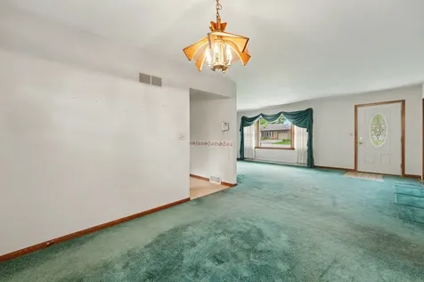 603 Orchard Lane Beecher IL 60401