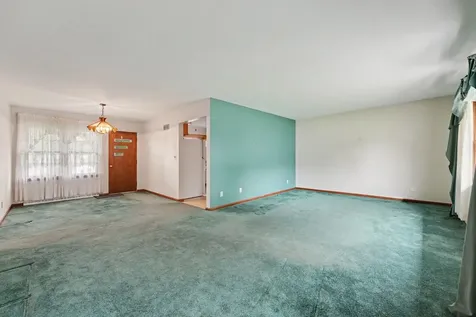 603 Orchard Lane Beecher IL 60401