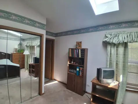 79 Brookstone Drive Streamwood IL 60107