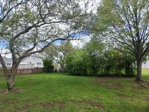 79 Brookstone Drive Streamwood IL 60107