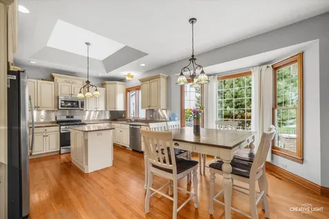692 Independence Avenue Elburn IL 60119