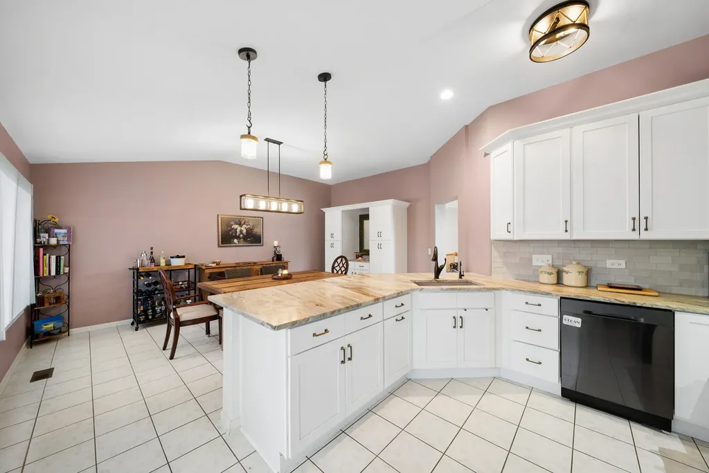21626 West Larch Drive Plainfield IL 60544