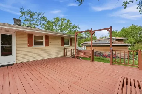 18833 Park Avenue Lansing IL 60438