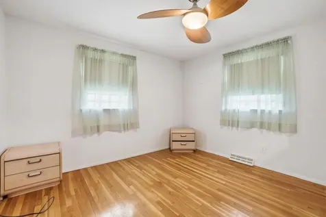 18833 Park Avenue Lansing IL 60438
