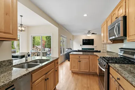 505 North Easy Street Palatine IL 60067