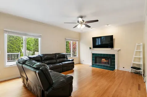 505 North Easy Street Palatine IL 60067