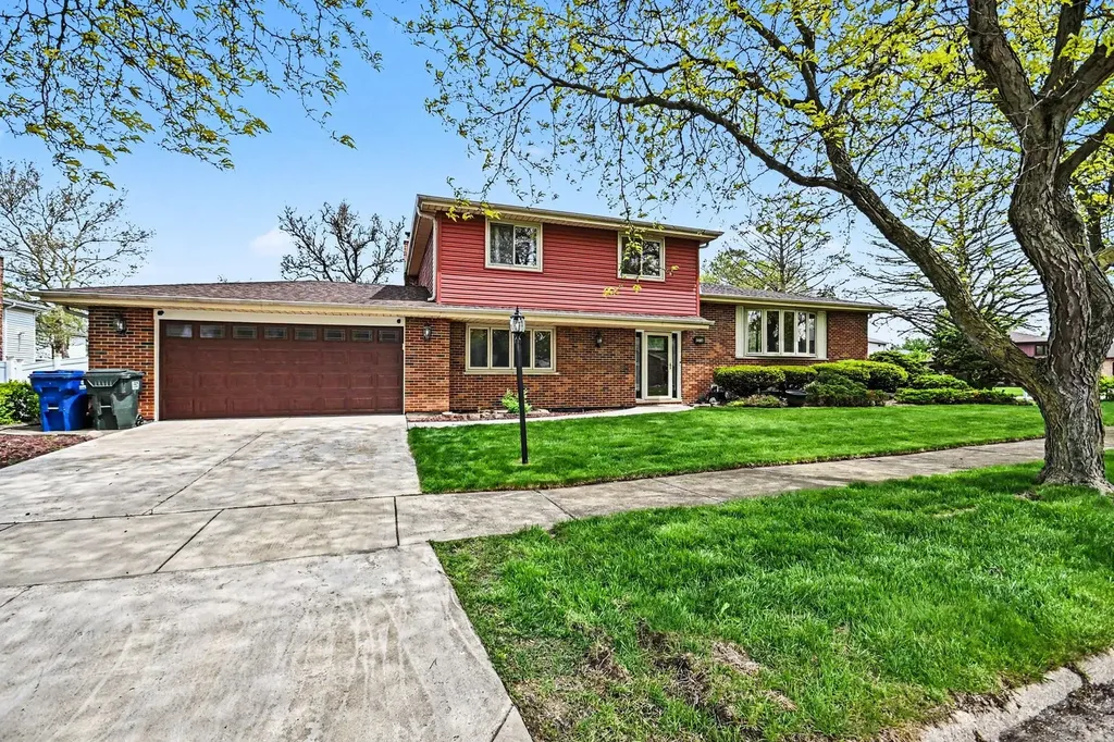 1018 East 193rd Street Glenwood IL 60425