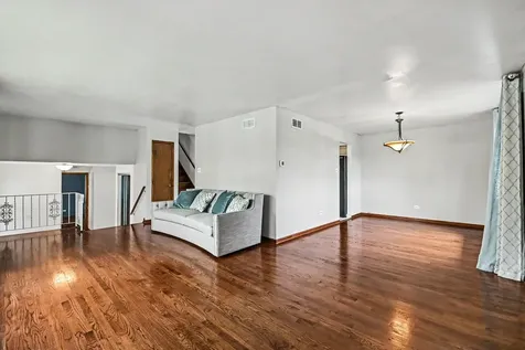 1018 East 193rd Street Glenwood IL 60425