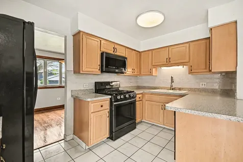 1018 East 193rd Street Glenwood IL 60425