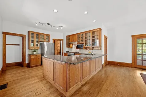 350 North Delaplaine Road Riverside IL 60546