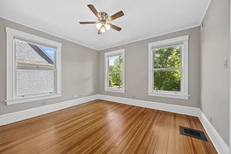350 North Delaplaine Road Riverside IL 60546