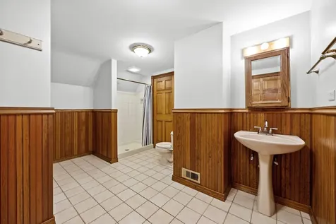 350 North Delaplaine Road Riverside IL 60546