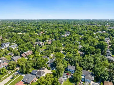 350 North Delaplaine Road Riverside IL 60546