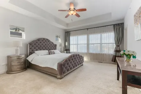 1442 Somerset Place Barrington IL 60010