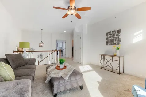 1442 Somerset Place Barrington IL 60010