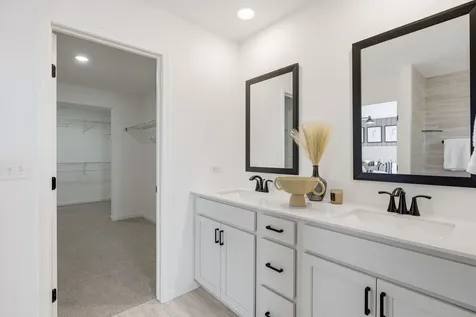2732 Preserve Circle Aurora IL 60502