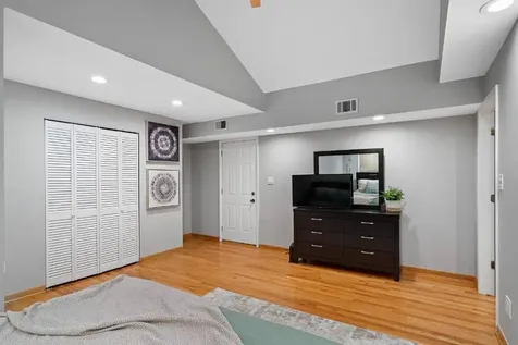 1450 West Webster Avenue Chicago IL 60614