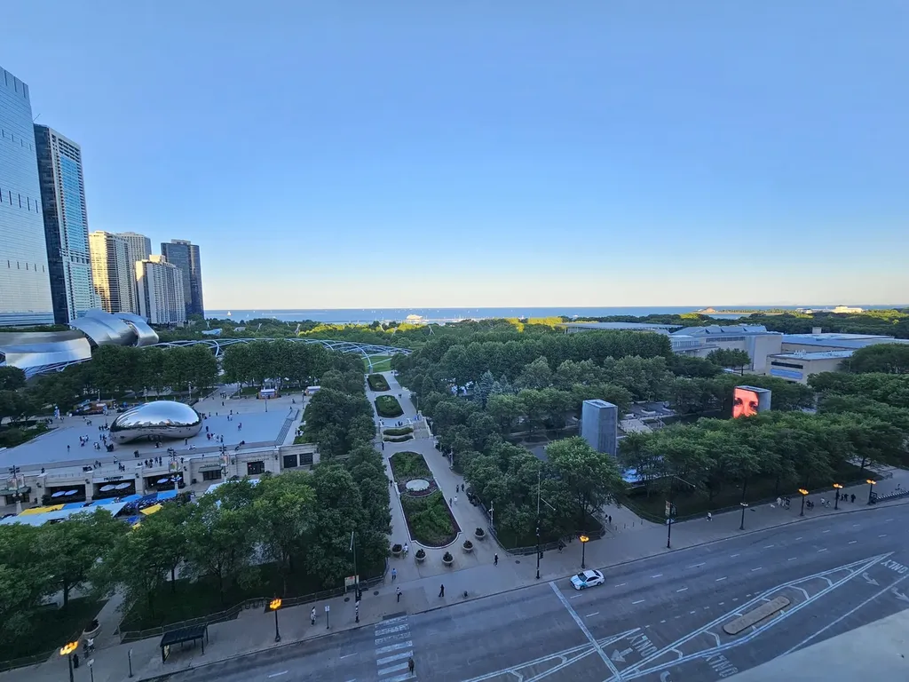 6 North Michigan Avenue Chicago IL 60602