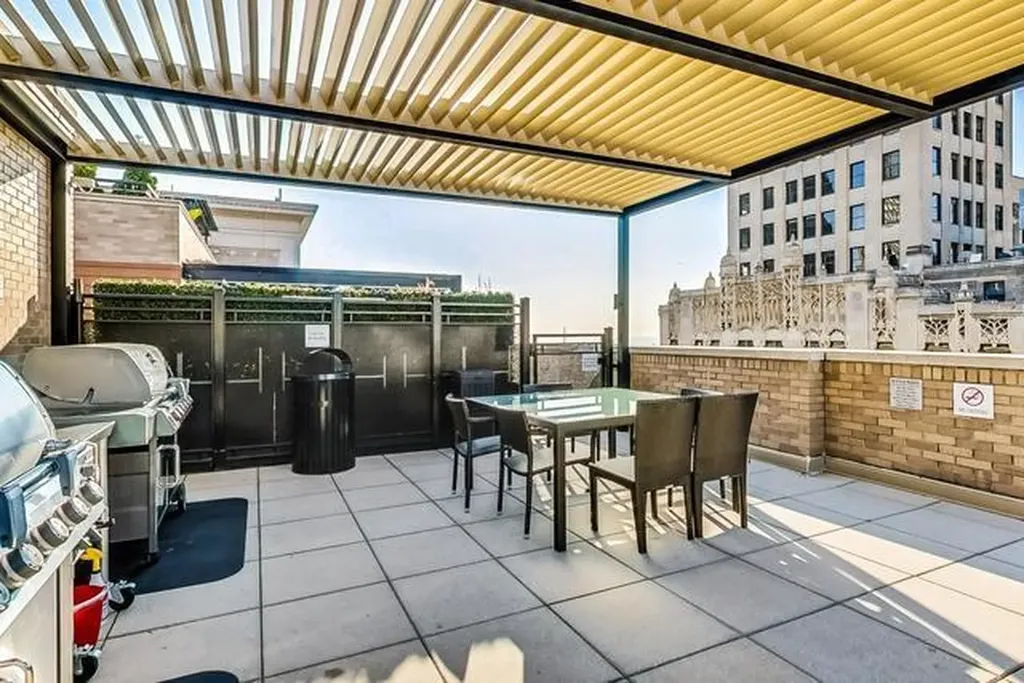 6 North Michigan Avenue Chicago IL 60602