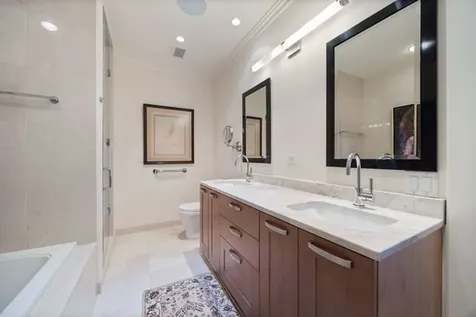 6 North Michigan Avenue Chicago IL 60602