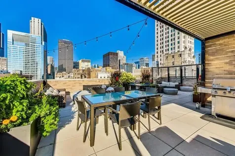 6 North Michigan Avenue Chicago IL 60602